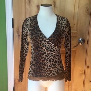 UO Leopard Deep V-Neck Semi-Shr Slvs Top EUC S
